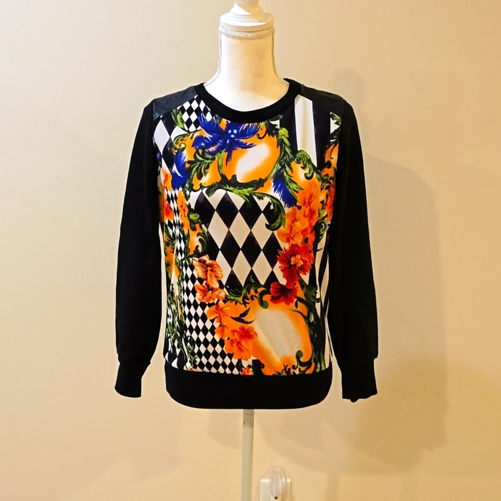 Women's top. Size S